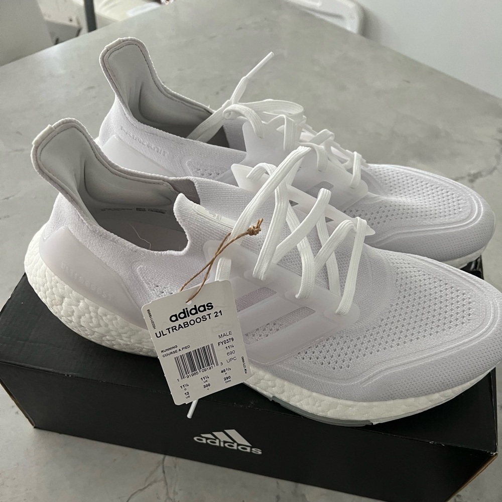 Mens White Adidas Ultra Boost!